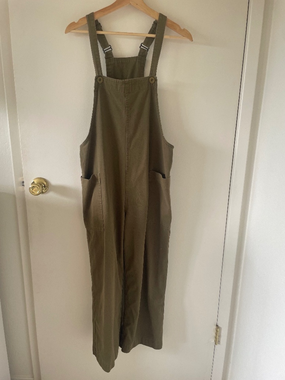 ALI GOLDEN Jumper Overalls in Olive XS